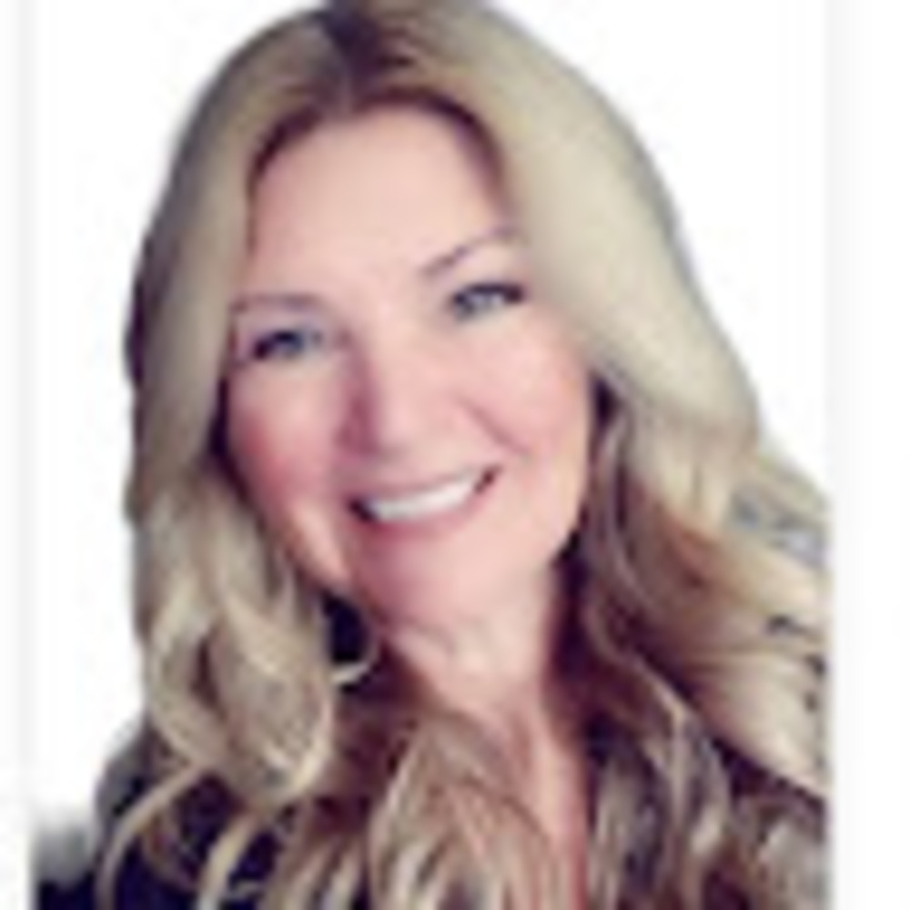 Meet your Posher, Jenifer